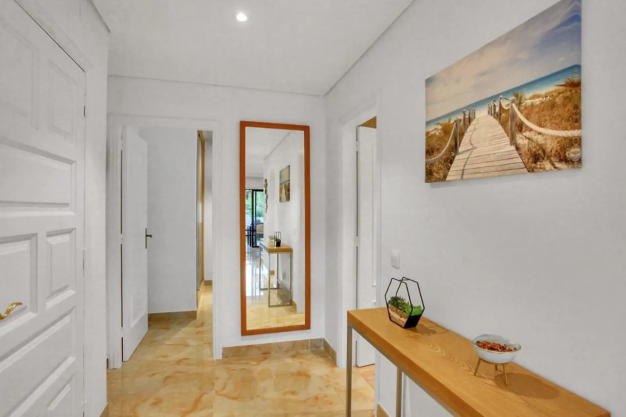 Apartment In Albatros Complex 